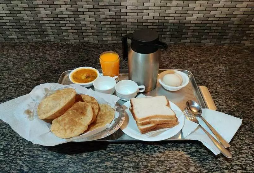Goroomgo Mayagiri Hotel Patna