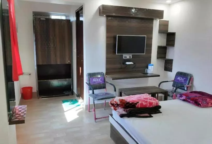 Goroomgo Mayagiri Hotel Patna