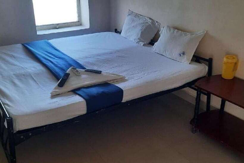 Otel Goroomgo Mr Residency Madurai