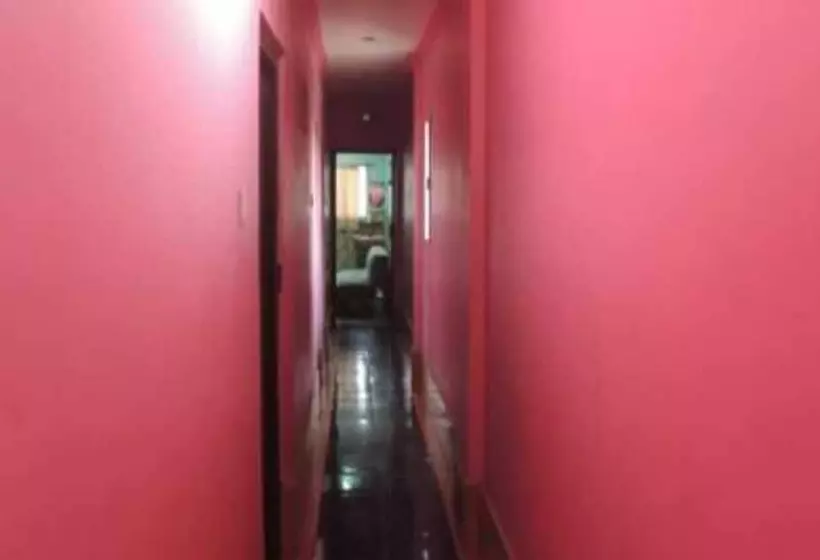 ホテル Goroomgo Prantik Agartala