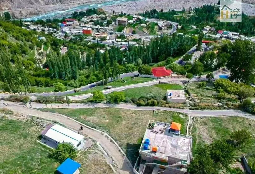 هتل Hunza Lounge