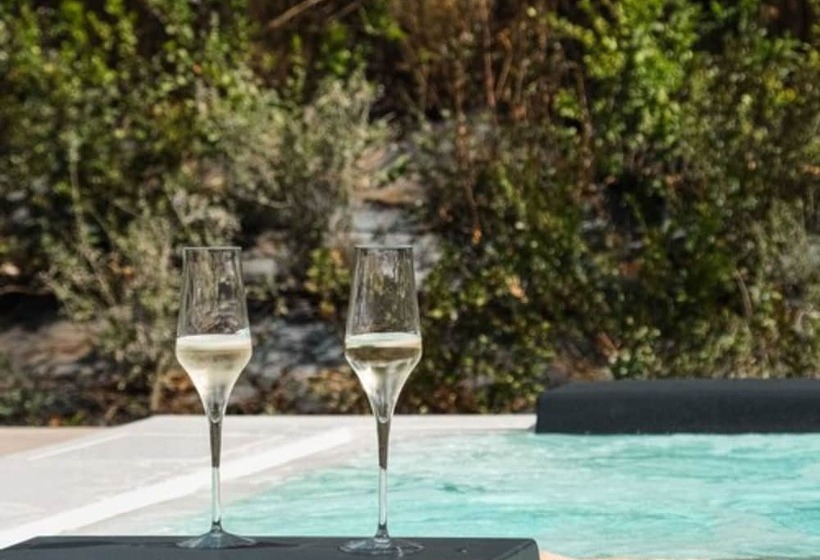 בית מלון כפרי Kairos Resort