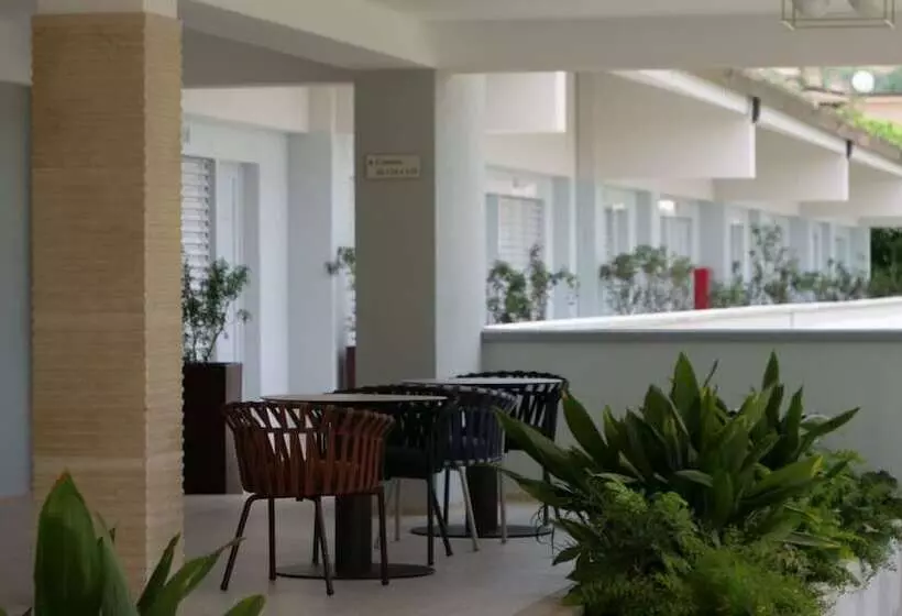 ホテル Kairos Resort