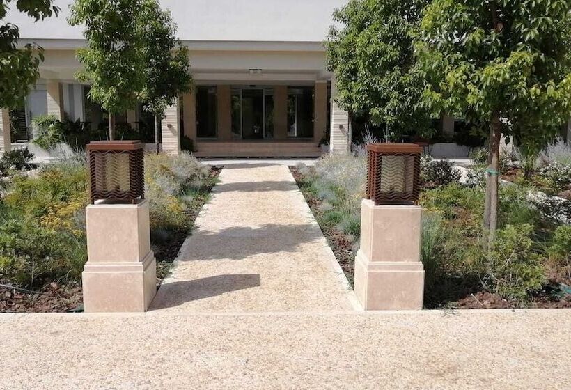 בית מלון כפרי Kairos Resort