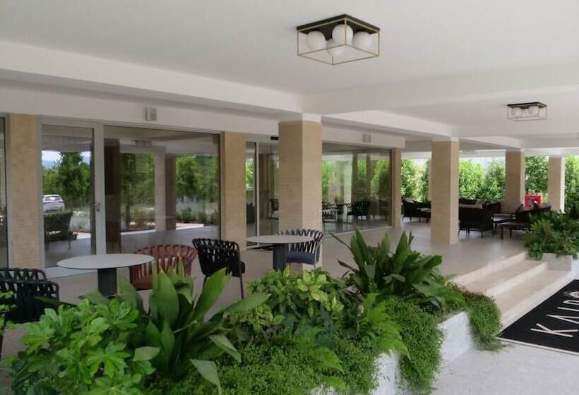 בית מלון כפרי Kairos Resort