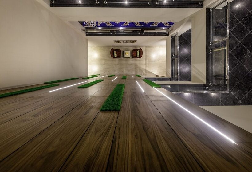 هتل Lords Inn Chandigarh Zirakpur