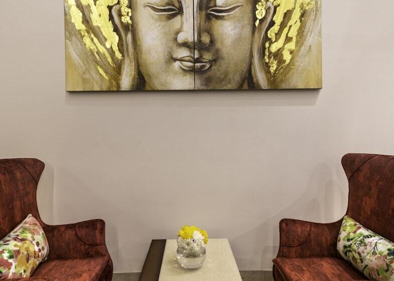 هتل Lords Inn Chandigarh Zirakpur