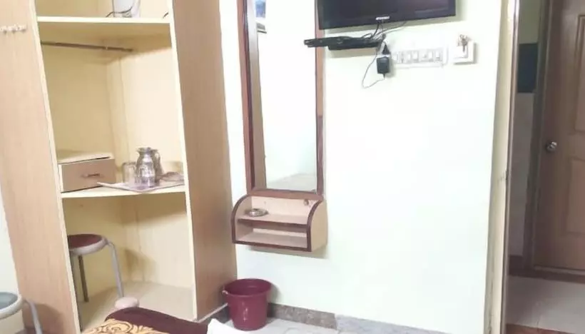 هتل Pph Living Ganesh Mahal