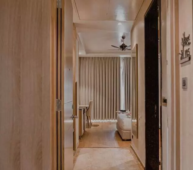 ホテル Pushkara Resort And Spa