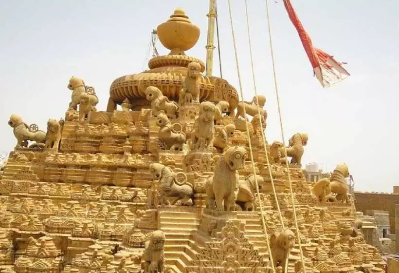 هتل Goroomgo Temple View Jaisalmer