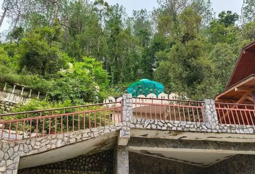 Hotelli The Canadian Woods Resort