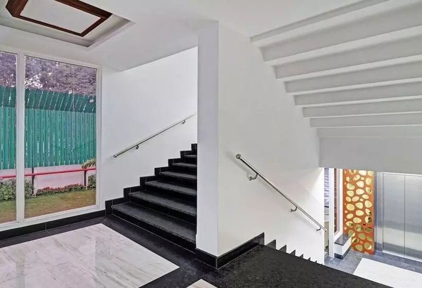 هتل Treebo Kanopy Greens