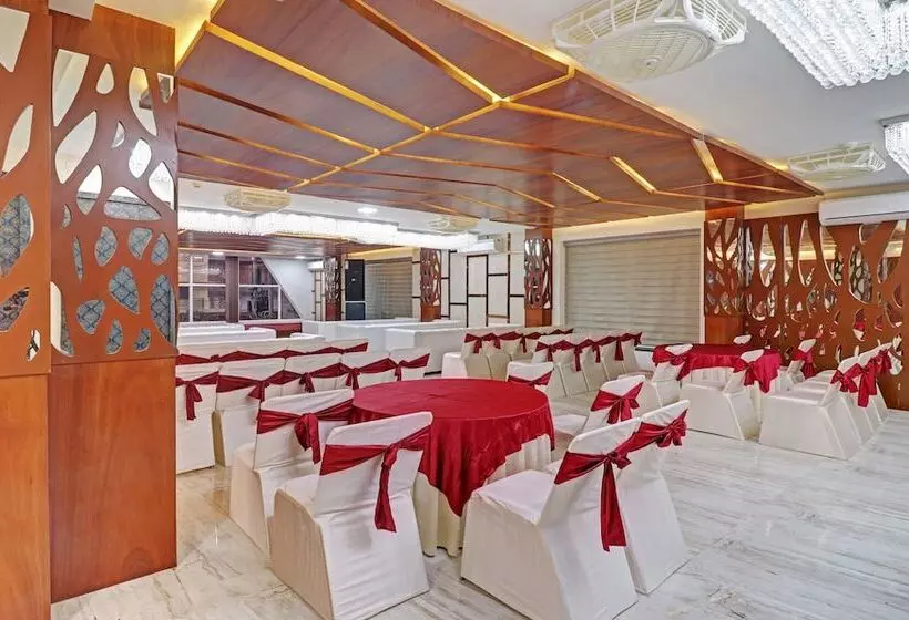 هتل Treebo Kanopy Greens