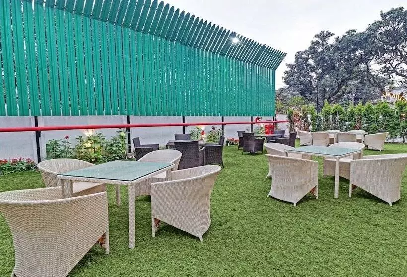 هتل Treebo Kanopy Greens