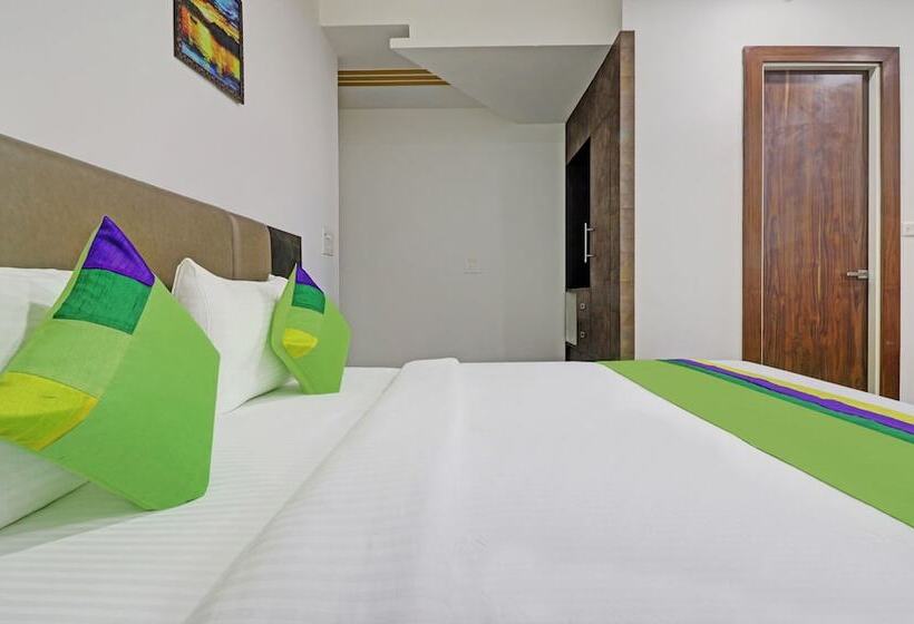 בית מלון כפרי Treebo Kanopy Greens