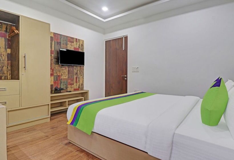 בית מלון כפרי Treebo Kanopy Greens