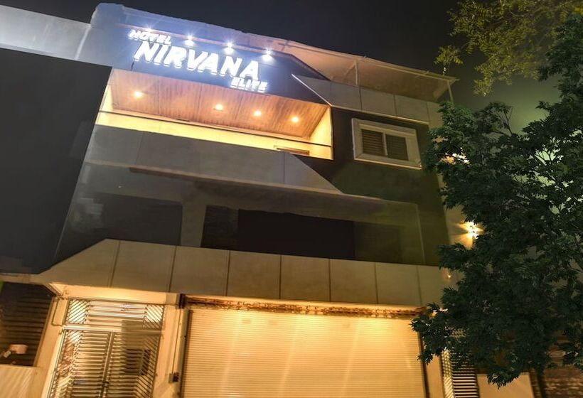 בית מלון כפרי Treebo Nirvana Elite