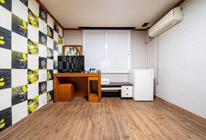 Motel Chuncheon V