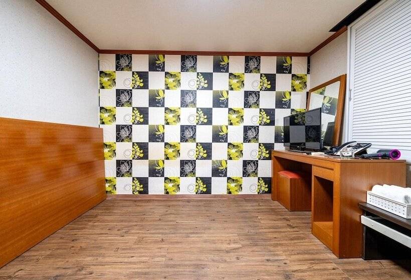 Motel Chuncheon V