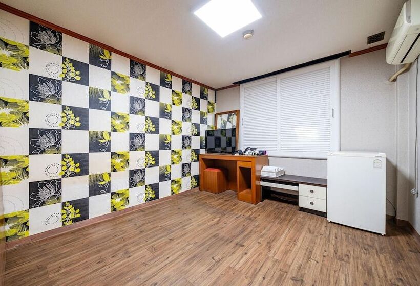 Motel Chuncheon V