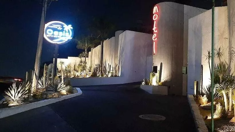 モーテル Oasis
