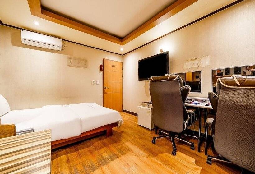 Motel Pyeongchon Coa And 2060