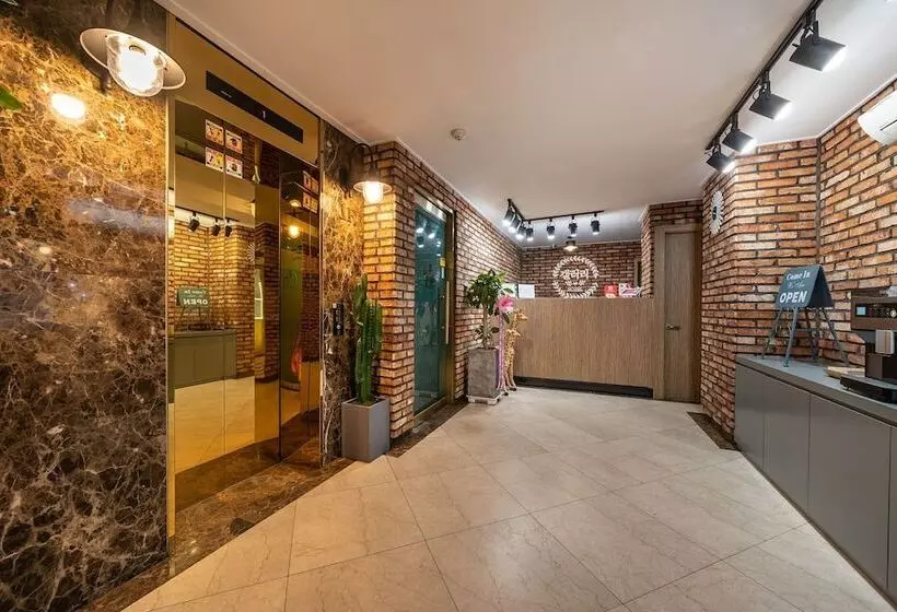 مُتل Pyeongtaek Station Gallery
