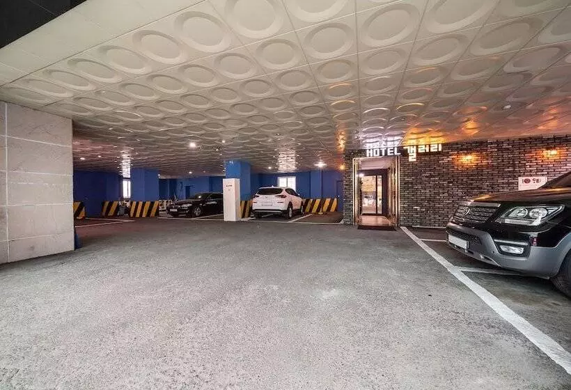 مُتل Pyeongtaek Station Gallery