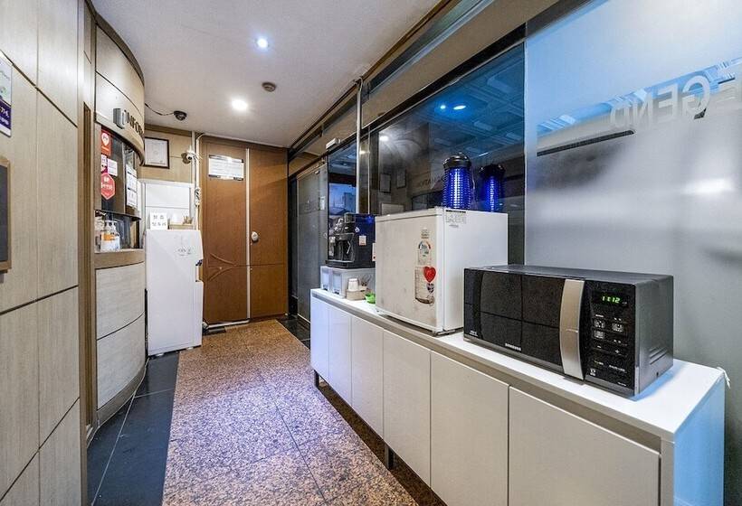 מוטל Suwon Legend