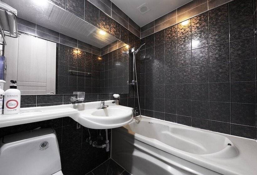 فندق على الطريق Yesan Shinwon Parktel