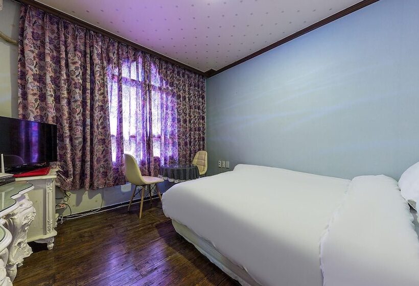 فندق على الطريق Yesan Shinwon Parktel