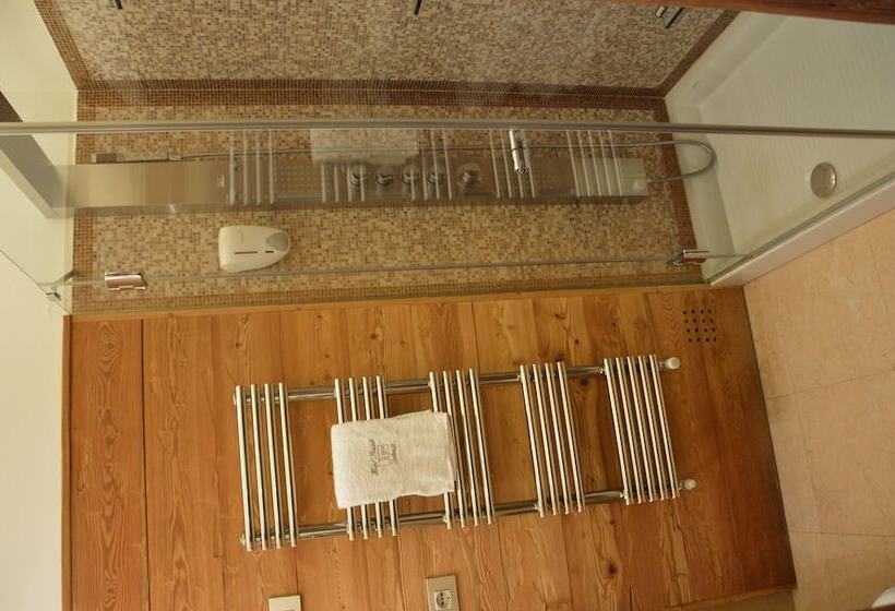 تختخواب و صبحانه Dolomiti Pinzolo