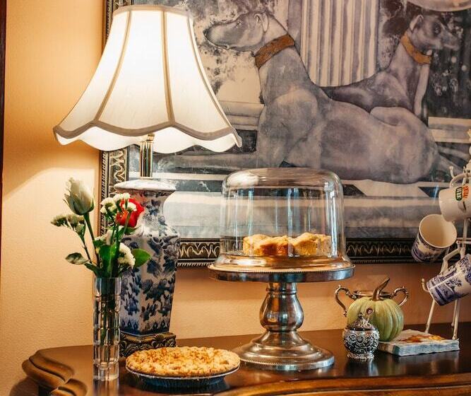 ベッドアンドブレックファースト Nine Columns