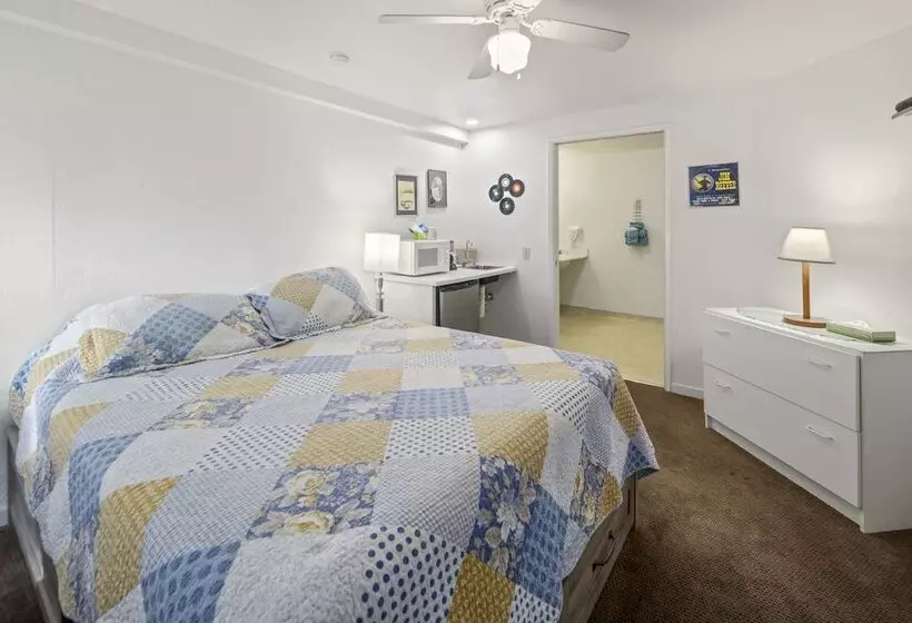 Aamiaismajoitus (B&B) The 10th Green Inn