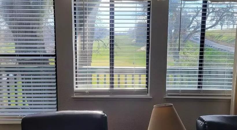 Aamiaismajoitus (B&B) The 10th Green Inn