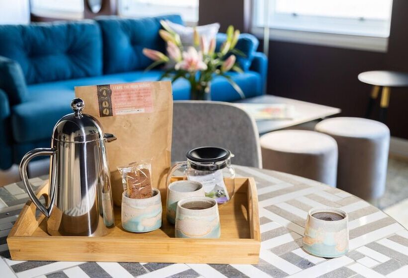 Bob W Tower Of London