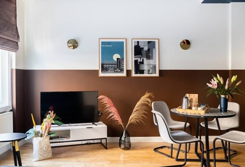 Bob W Tower Of London