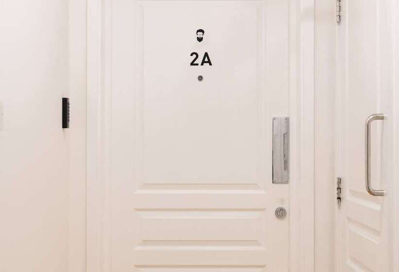 Bob W Tower Of London