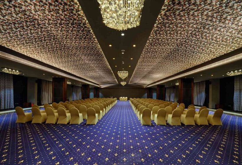 Essentia Luxury Hotel Indore