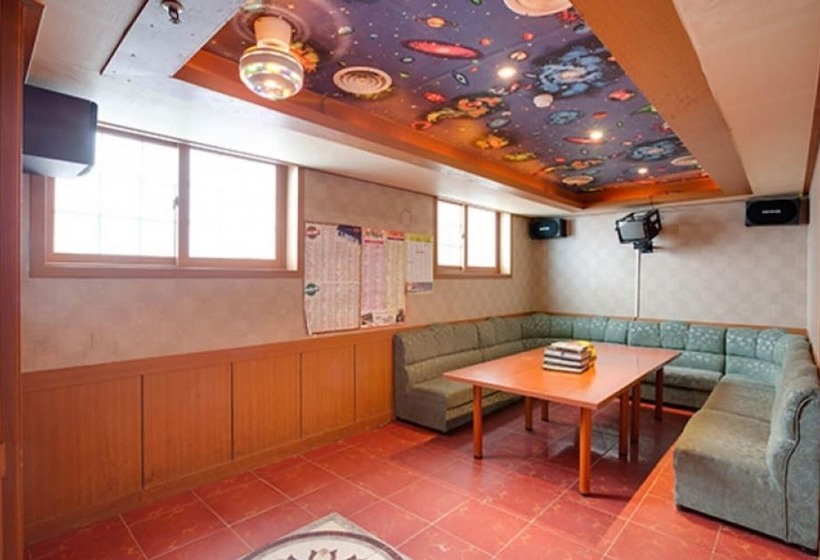 Ganghwado Milmulttae Hoetjip Pension