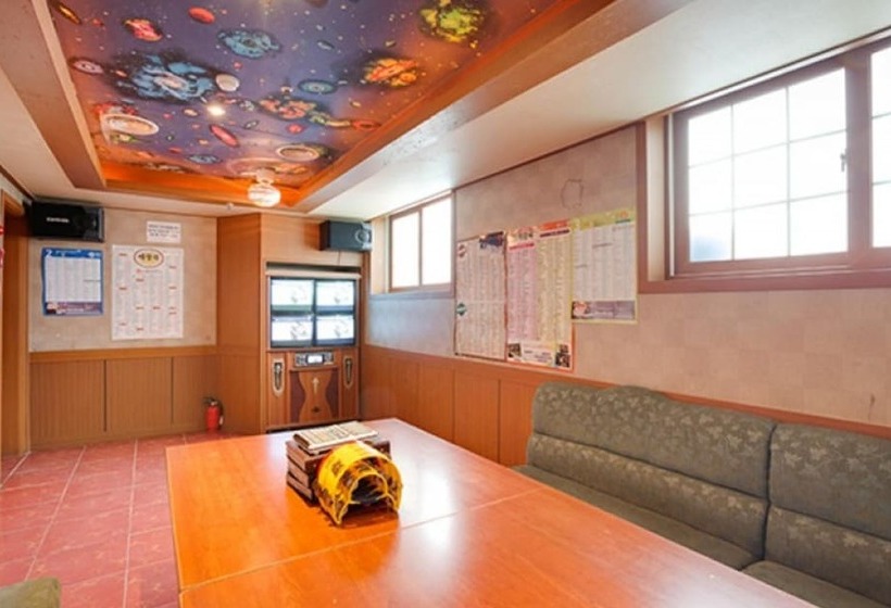 Ganghwado Milmulttae Hoetjip Pension