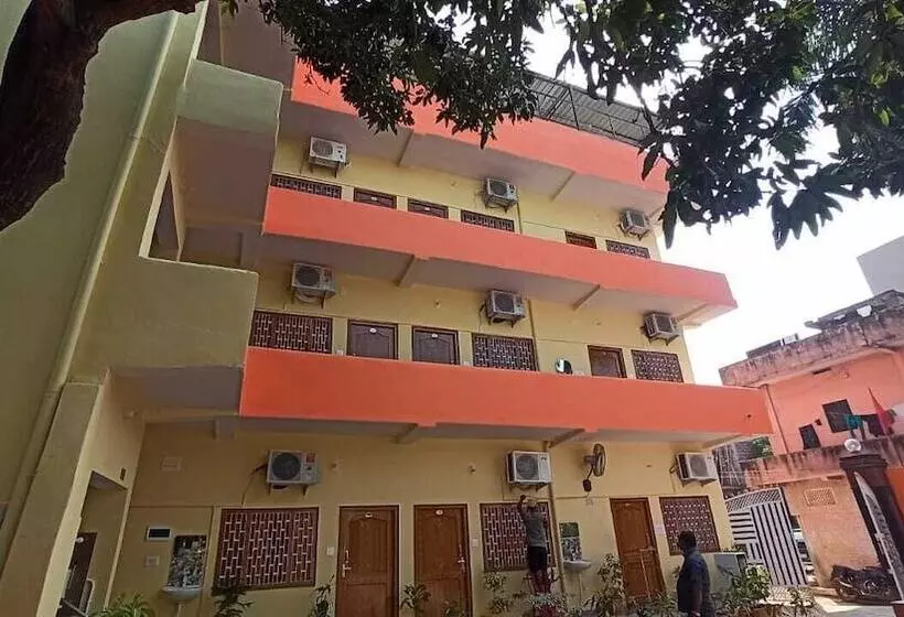 Hotelli Anand Lok Vatika