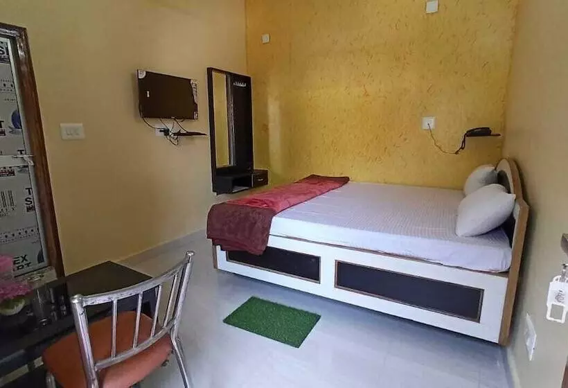 Hotelli Anand Lok Vatika