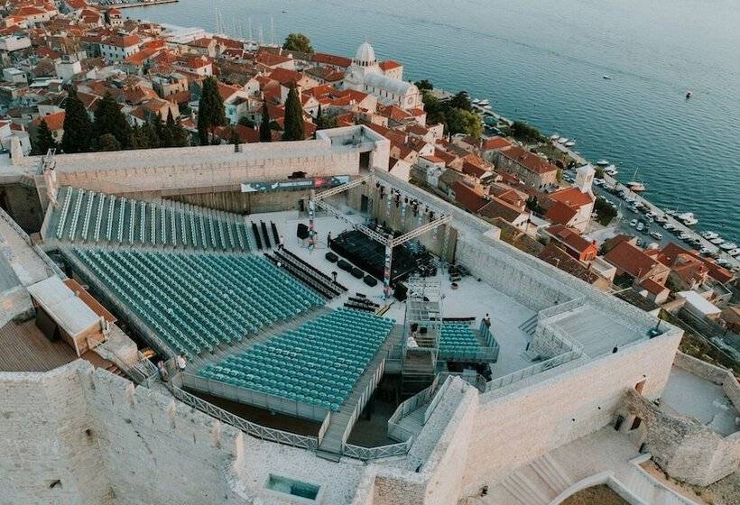 Armerun Heritage Hotel & Residences