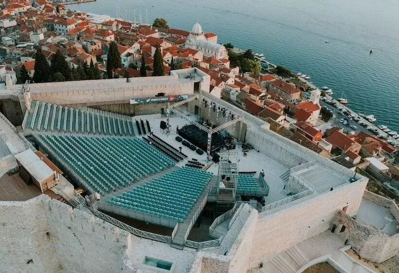 Armerun Heritage Hotel & Residences