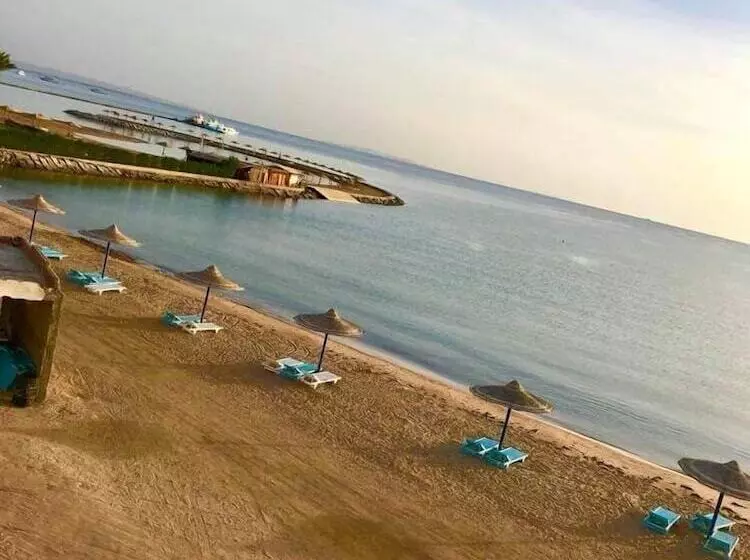 هتل Cecilia Hurghada