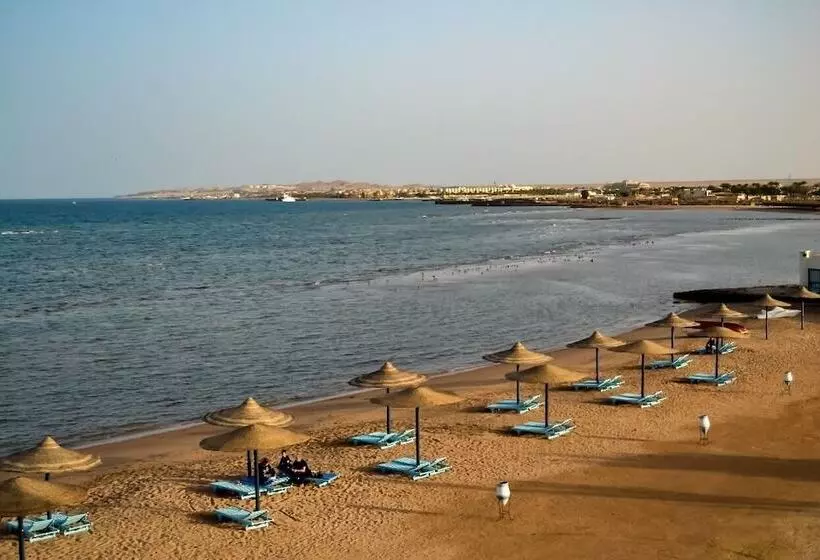 هتل Cecilia Hurghada