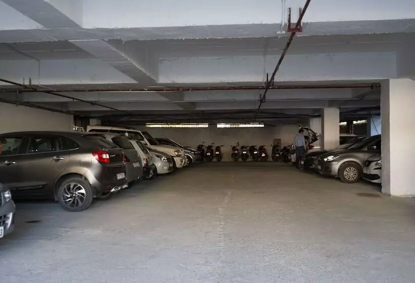 Hotelli Clarks Inn Suites Kangra