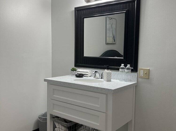 فندق Ec Reed S Mercantile And