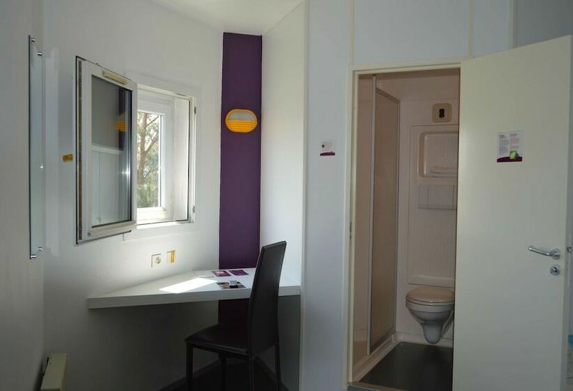 Hotel Kyriad Direct Macon Sud